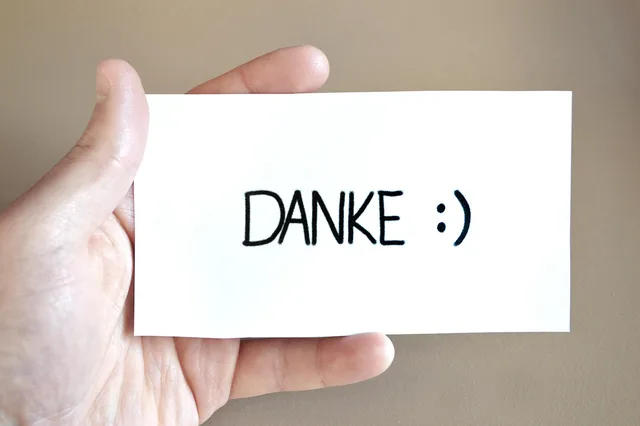 thank you, thank you card, hand, feedback, keep, map, write, ballpoint pen, greeting card, greeting, communication, post office, news, information, smiley, good mood, positive, german, thank you, thank you, thank you, thank you, thank you, feedback, german, german, german. DTC customer feedback